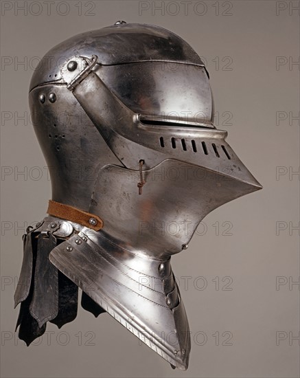 Casque armet ayant appartenu à Maximilien 1er, empereur des Romains