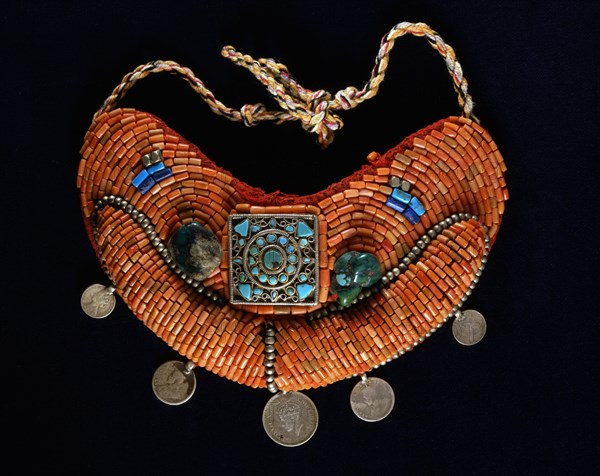 Orenement de pectoral provenant de la région du Ladakh au nord de l'Inde