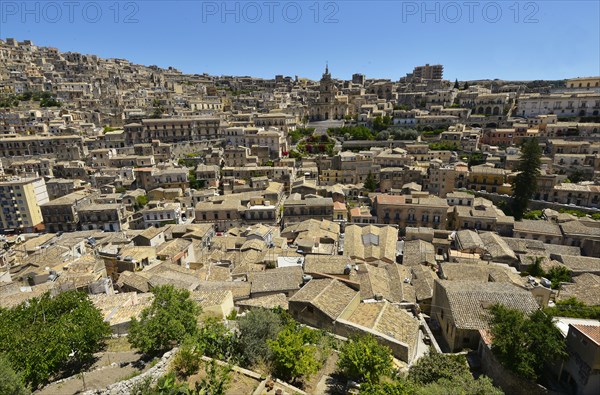 Vue panoramique sur la ville de Modica (Sicile)