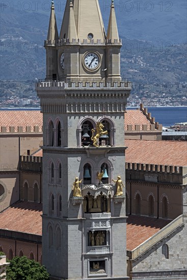 Horloge astronomique du campanile de la cathédrale de Messine