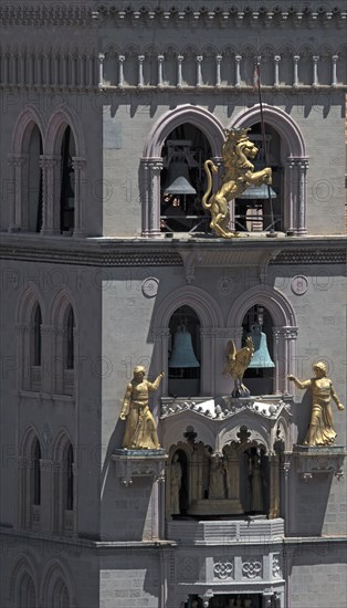 Horloge astronomique du campanile de la cathédrale de Messine