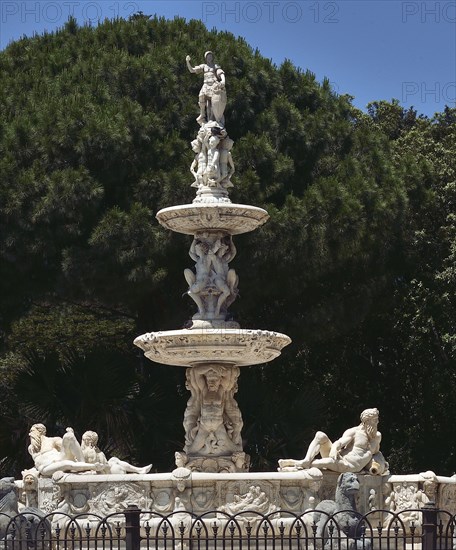 Fontaine d'Orion située sur la Piazza del Duomo à Messine (Sicile)