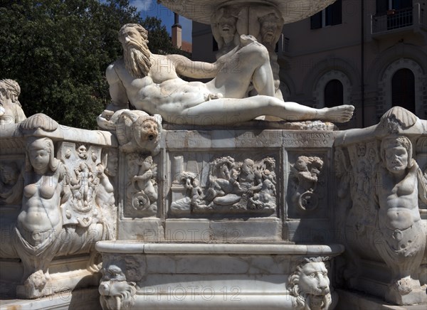 Fontaine d'Orion située sur la Piazza del Duomo à Messine (Sicile)