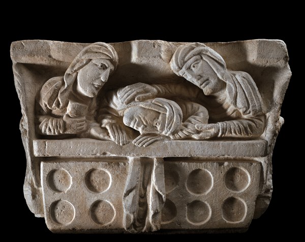 The pain of the three Mary weeping on the tomb of Christ