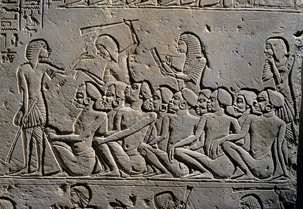Relief en creux de la tombe de Horemheb à Saqqarah