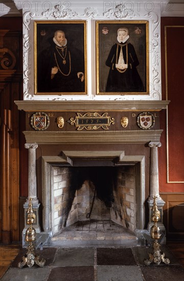 Vue de la cheminée de la grande salle du château de Rosenholm (Danemark)