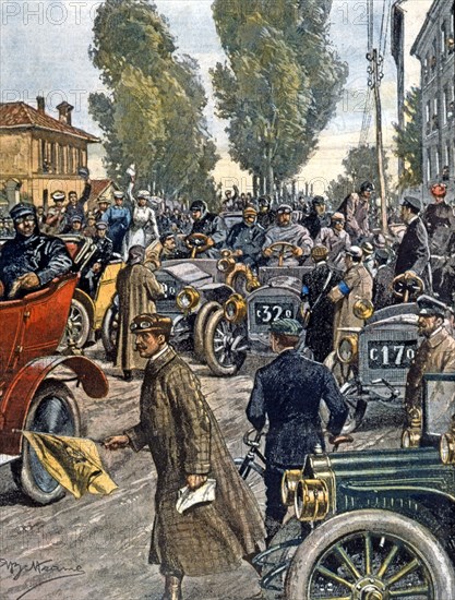 La course automobile internationale d'endurance pour la Coppa d'Oro, au départ de Rogoredo (Milan) (1906)