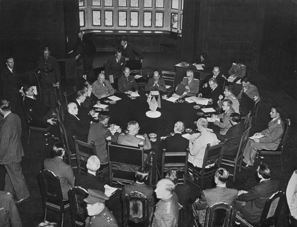 Conférence des Alliés à Potsdam (Allemagne, 17 juillet 1945)