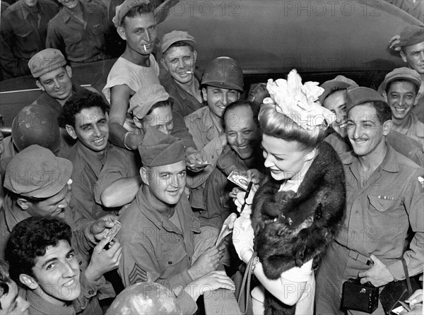 Divertissement des soldats américains en France (août 1945)