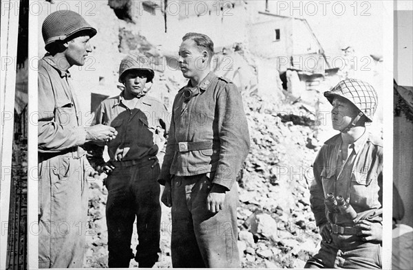 Japanese-American soldiers in Italy (November 1944)