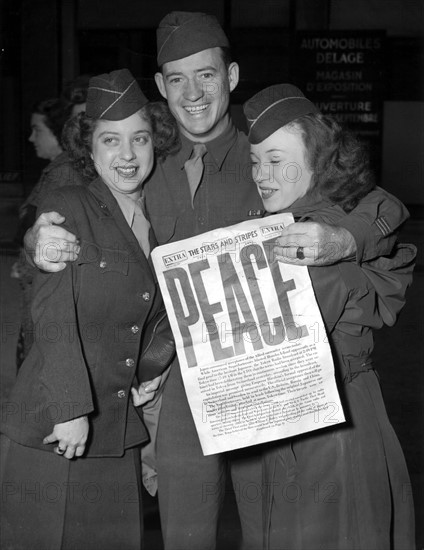 U.S troops in Paris (France) celebrate Japan's surrender August 10, 1945