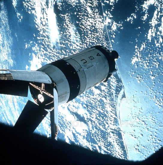 Apollo 7 rendez-vous in Space with the second stage of Saturn 1B rocket (October 11, 1968)