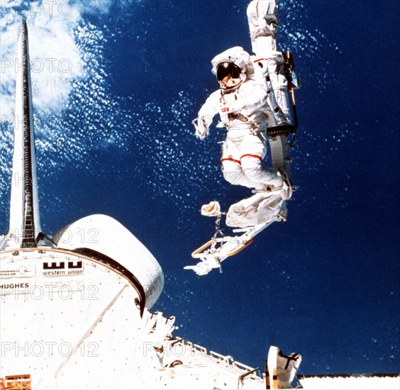 U.S Ast. Bruce McCandless uses RMS and MFR (February 7, 1984)