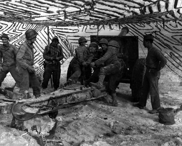 U.S. gun in El Guettar (Tunisia) March 23, 1943