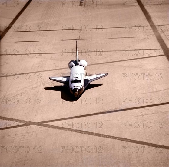 The Space Shuttle Columbia after its return from Earth orbit on Edwards Base (Cal), April 20,1981