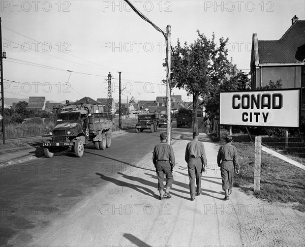 Sickenheim, en Allemagne, devient la "CONAD".
 (15 mai 1945)