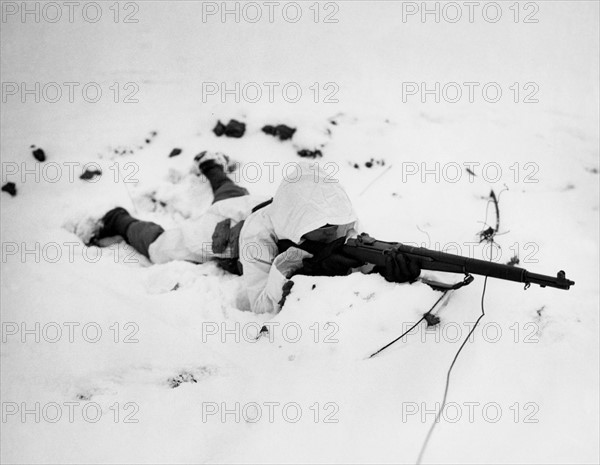 White snow cape equipment for U.S. Army  in Hachimette area, (France, Jan.10, 1945)