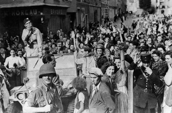 French patriots mop up Rostrene (France), August 1944