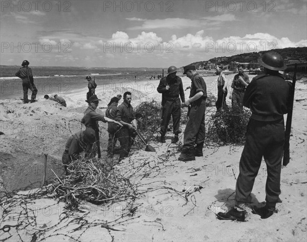 Prisonniers de guerre allemands à Deauville,  30 mai 1945