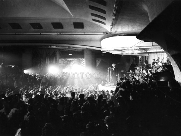 Stage Door Canteen opens in Paris,  March 10, 1945