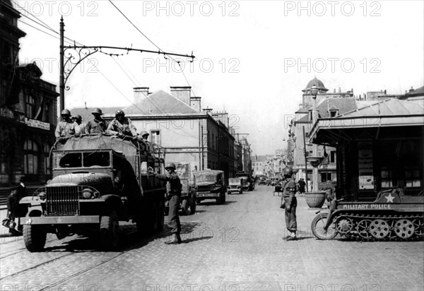 American traffic in Cherbourg, July 1944