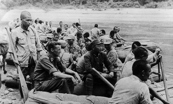 Chinese forces cross Salween river, 1944