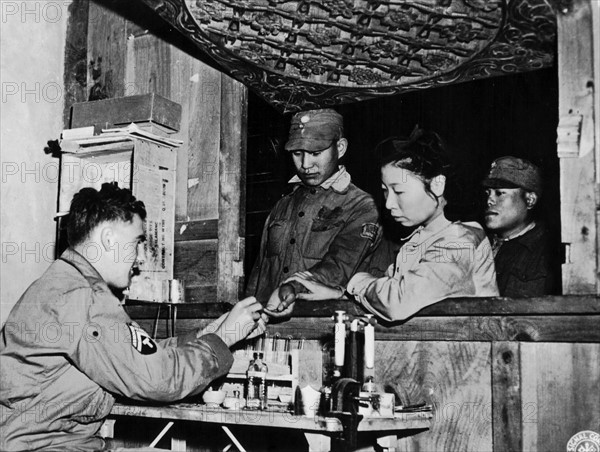 American medical units fight malaria in China, 1944