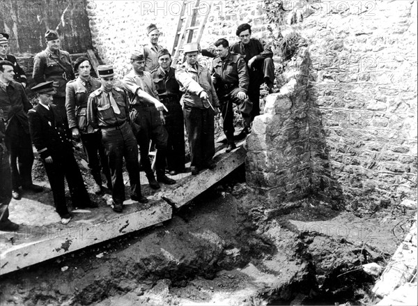 Nazis accused of mass murder at Lorient,  May 1945