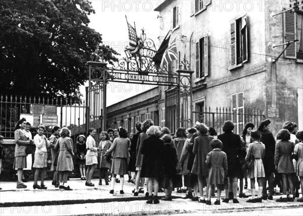 Schools reopen in France, September 10, 1944