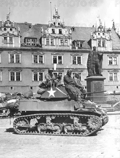 Troupes noires américaines à Coburg
(11 avril 1945)