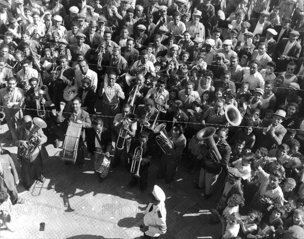 Sicilians welcome Italian Armistice news, September 13, 1943