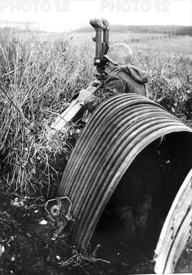 American observer charts damage to Germans, December 2, 1944