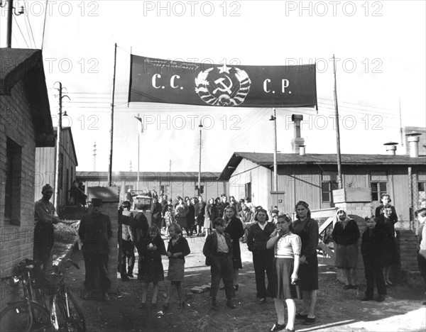 Russians civilians prepare for return home  in Luxembourg, Autum 1944