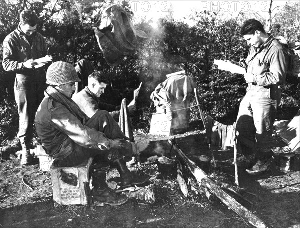 American troops read mail from home in France, End of 1944