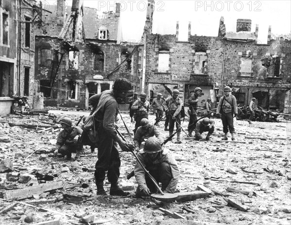 American soldiers in Lessay, July 27, 1944