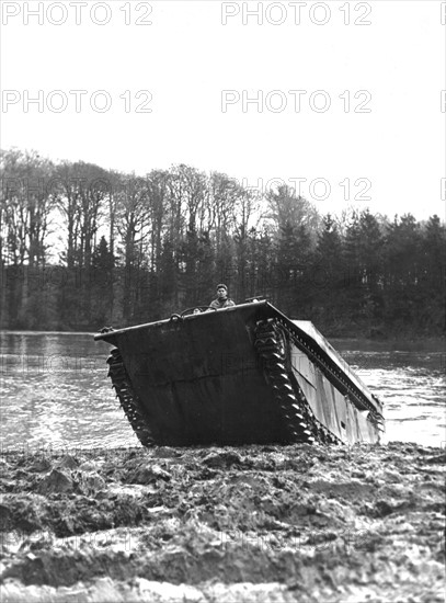 Char américain amphibie sur le front de l'ouest.
(Automne 1944)