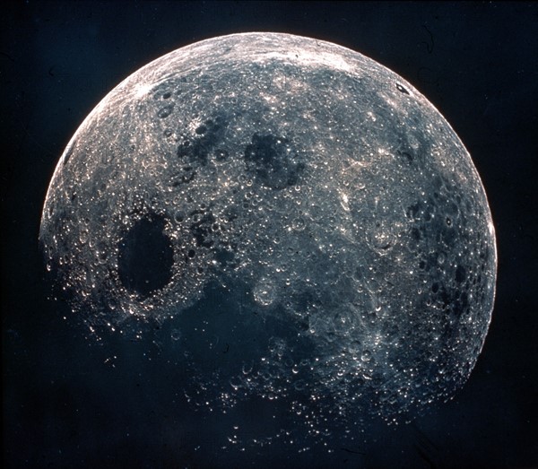 Apollo 8 -view of nearly full Moon (December 24, 1968)