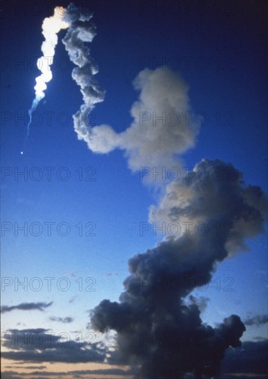 Explosion of space shuttle Challenger (January 28, 1986)