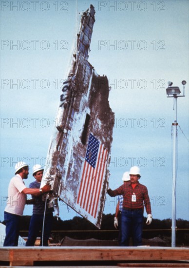 Explosion de la navette spatiale Challenger (janvier 1986)