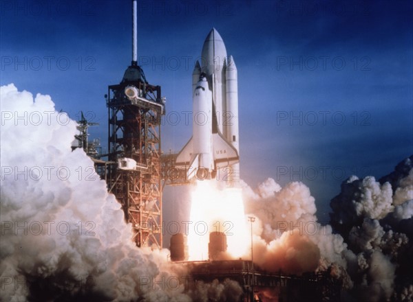 Lancement de Columbia STS-1.