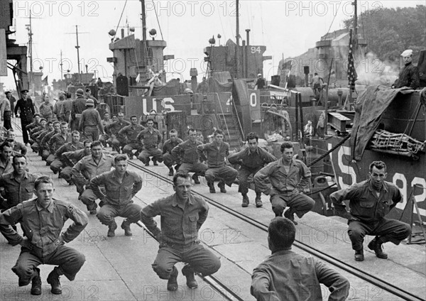 US assault troops before the Normandy landings (June 1944)
