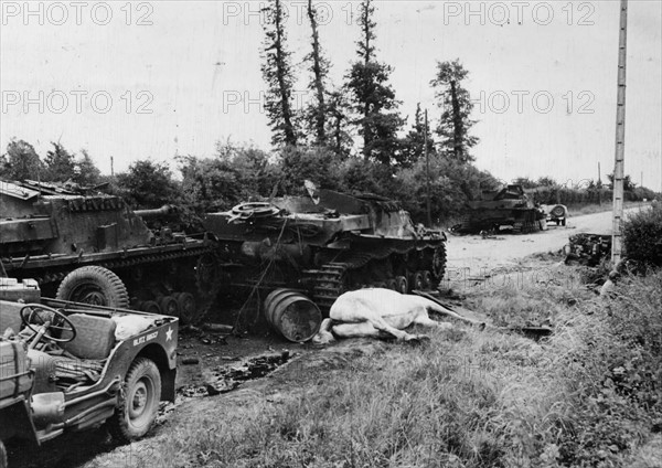 Carentan road in Normandy (June 1944)