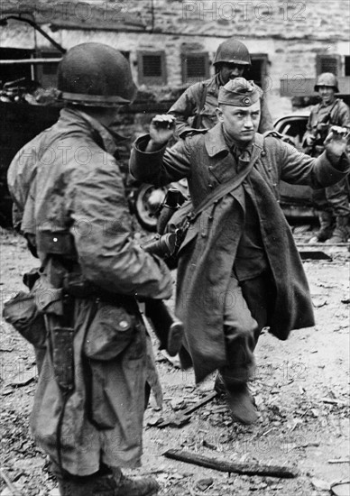 Reddition d'un soldat allemand (juin 1944)
