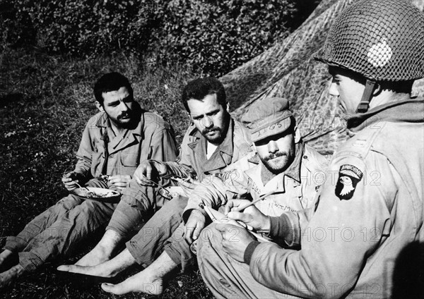 Paratroopers of the 101st US airborne division (June 1944)