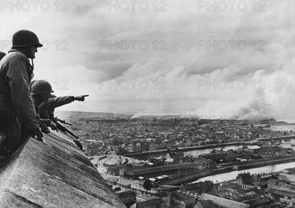 Joseph L. Collins looking at Cherbourg Harbour (June 1944)