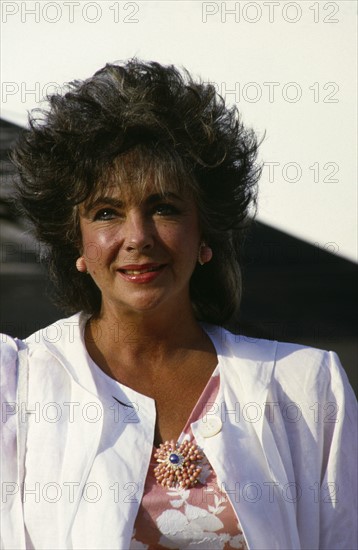 KPA94359.jpg        ELIZABETH TAYLOR (* 27. 2...