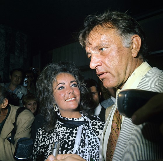 Das Schauspielerpaar Elizabeth Taylor und Richard Burton im September 1971...