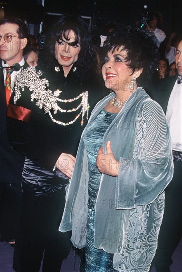 Michael Jackson Hand in Hand mit Liz Taylor