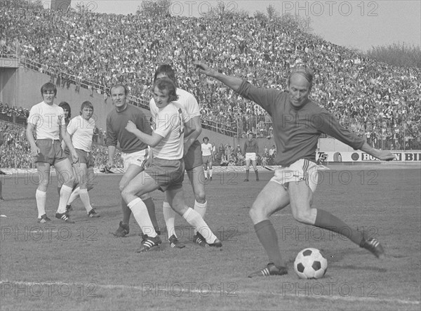 Bobby CHARLTON im Trikot der englischen Fussball-Nationalmannschaft.