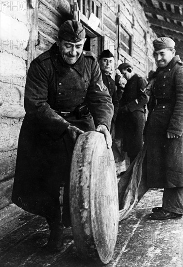 Third Reich - Supplies at the Eastern front 1942